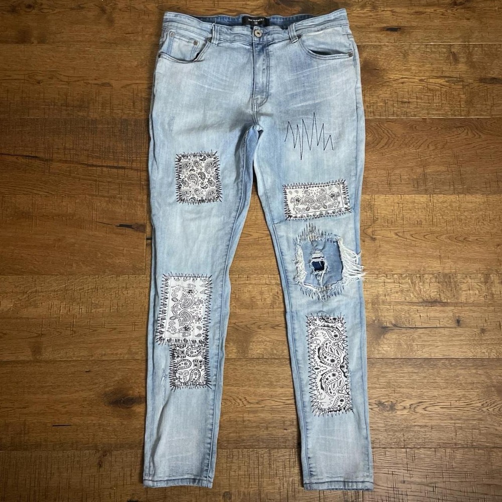 Serenade Jeans Mens 34 Blue Punk Skater Bandana Patchwork Distressed Stretch
